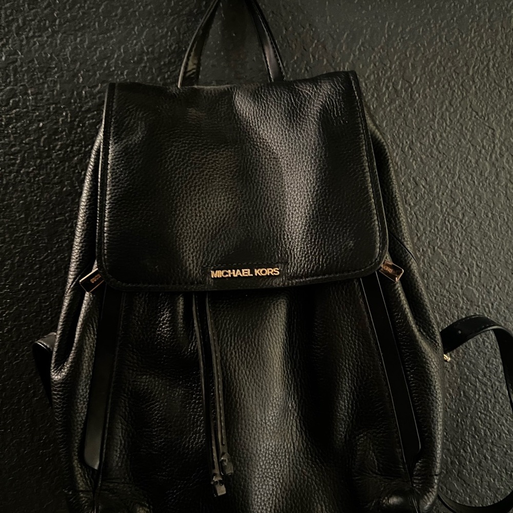 Micheal Kors Backpack 🎒